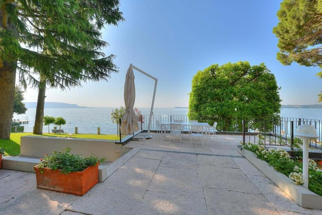 Appartamento 33 Rose Gardone Riviera Extérieur photo